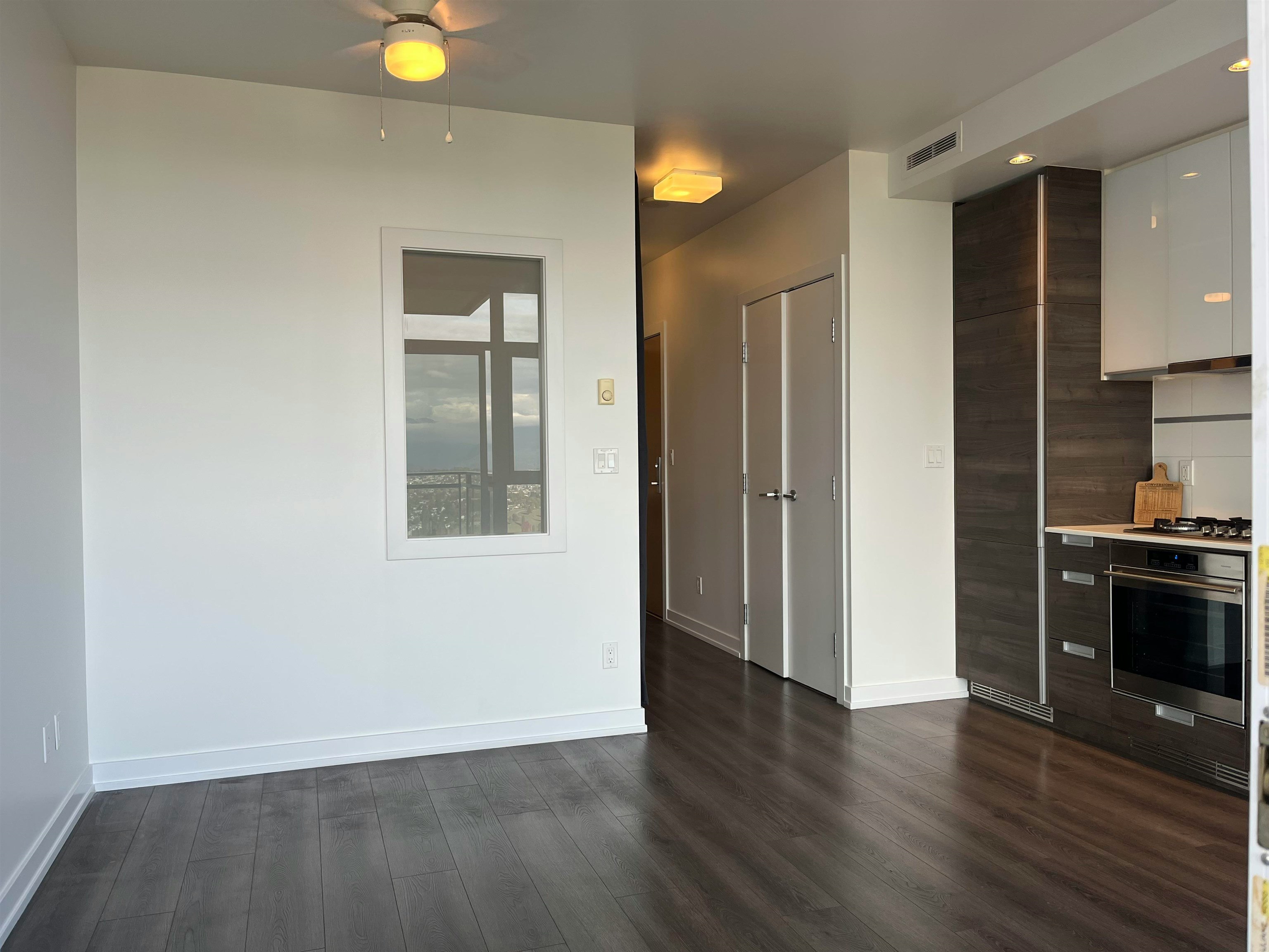 4688 Kingsway Street, Burnaby, BC, V5H 0E9 - 6