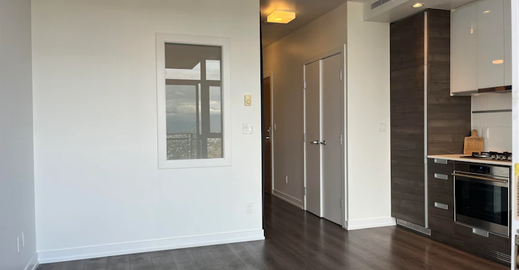 4688 Kingsway Street, Burnaby, BC, V5H 0E9 - 6