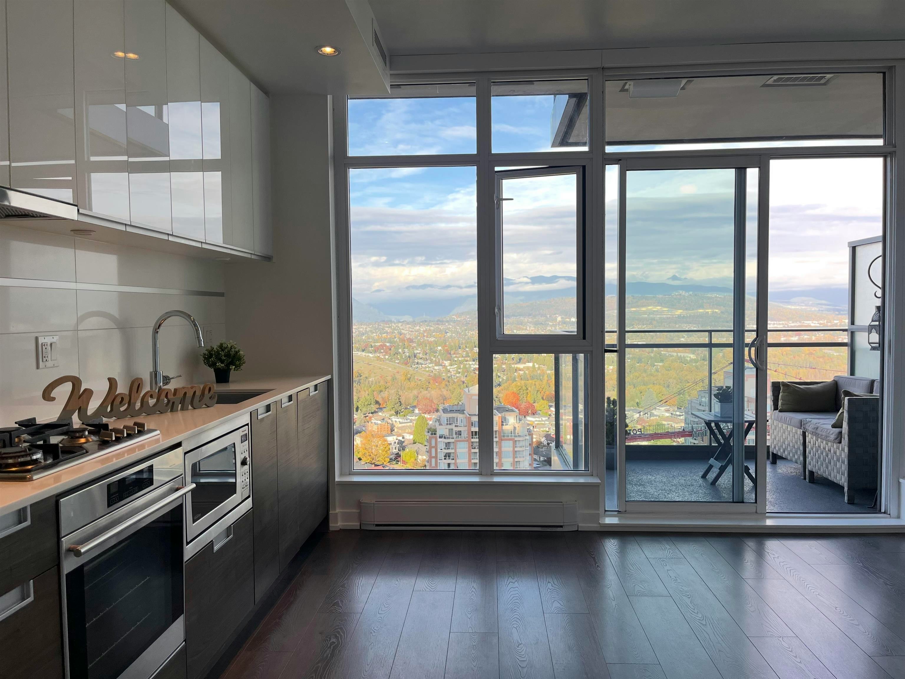 4688 Kingsway Street, Burnaby, BC, V5H 0E9 - 8
