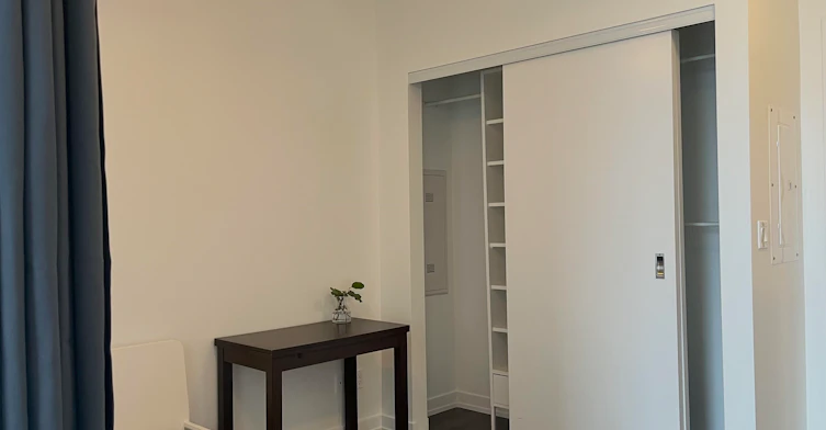 4688 Kingsway Street, Burnaby, BC, V5H 0E9 - 4