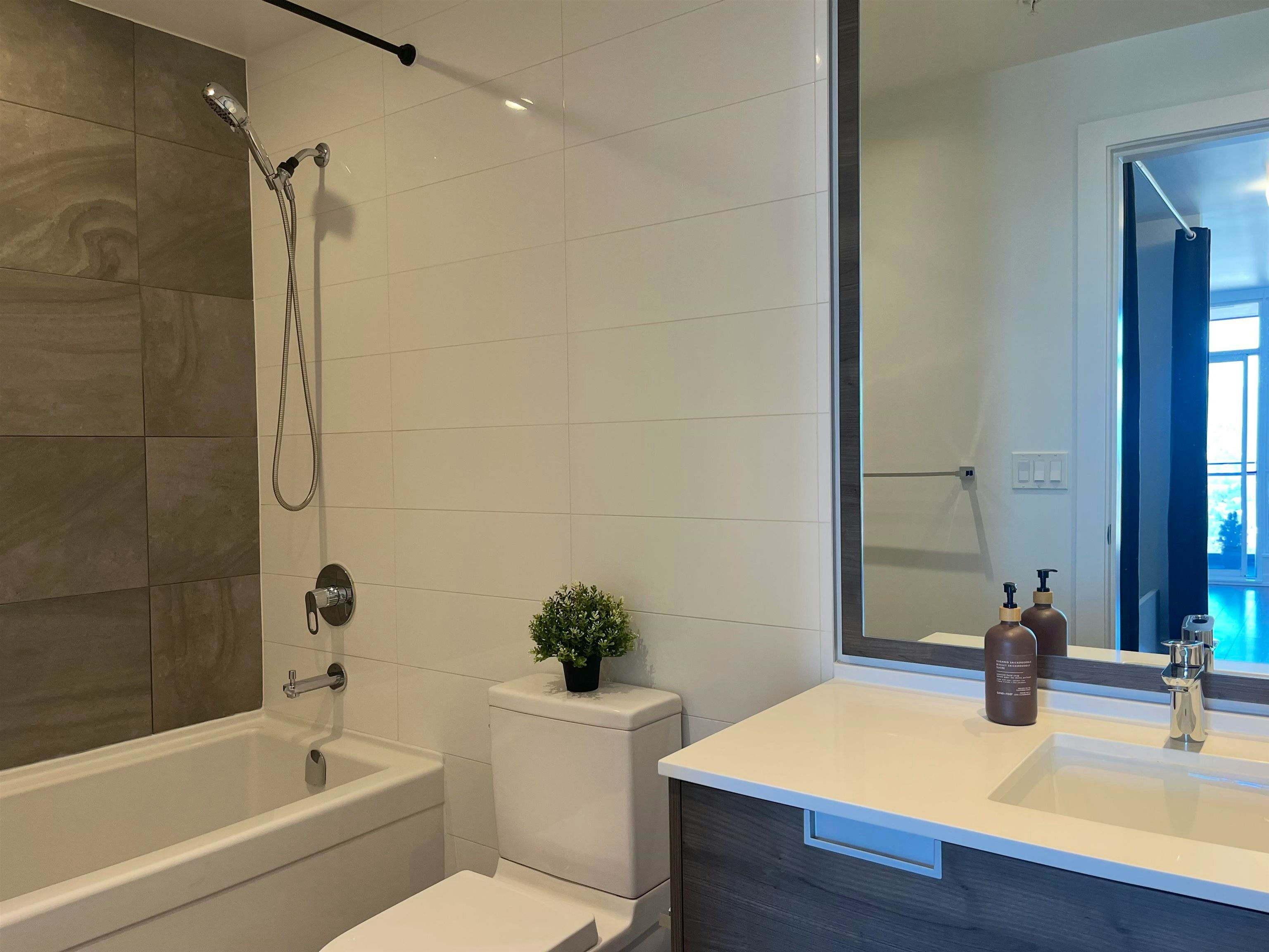 4688 Kingsway Street, Burnaby, BC, V5H 0E9 - 12