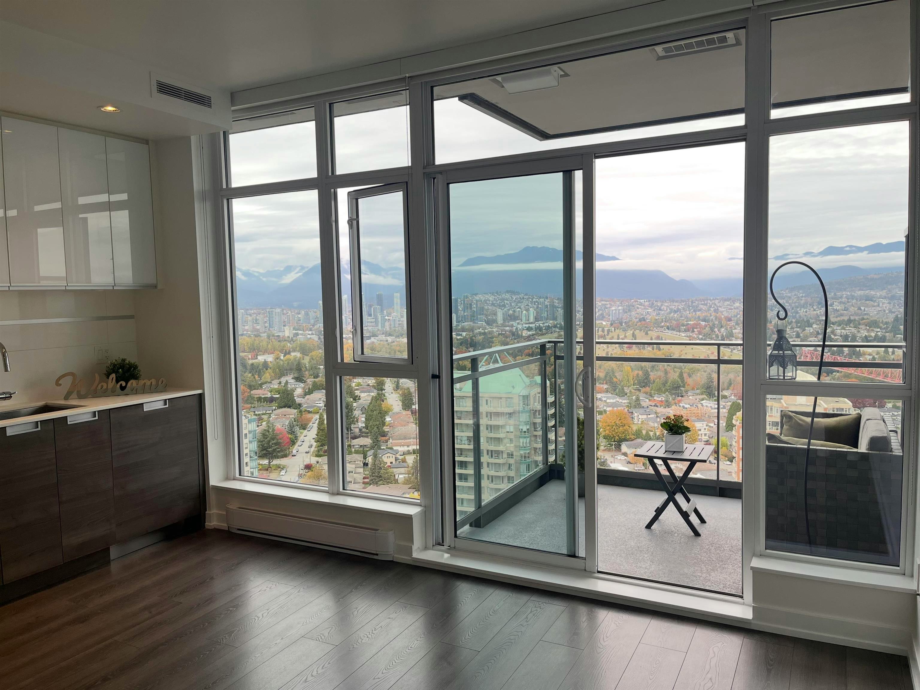 4688 Kingsway Street, Burnaby, BC, V5H 0E9 - 2