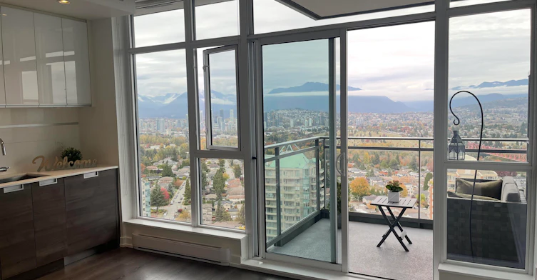 4688 Kingsway Street, Burnaby, BC, V5H 0E9 - 2