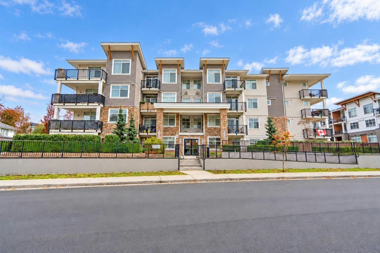 310-19940 Brydon Crescent, Langley, BC, V3A 4A5