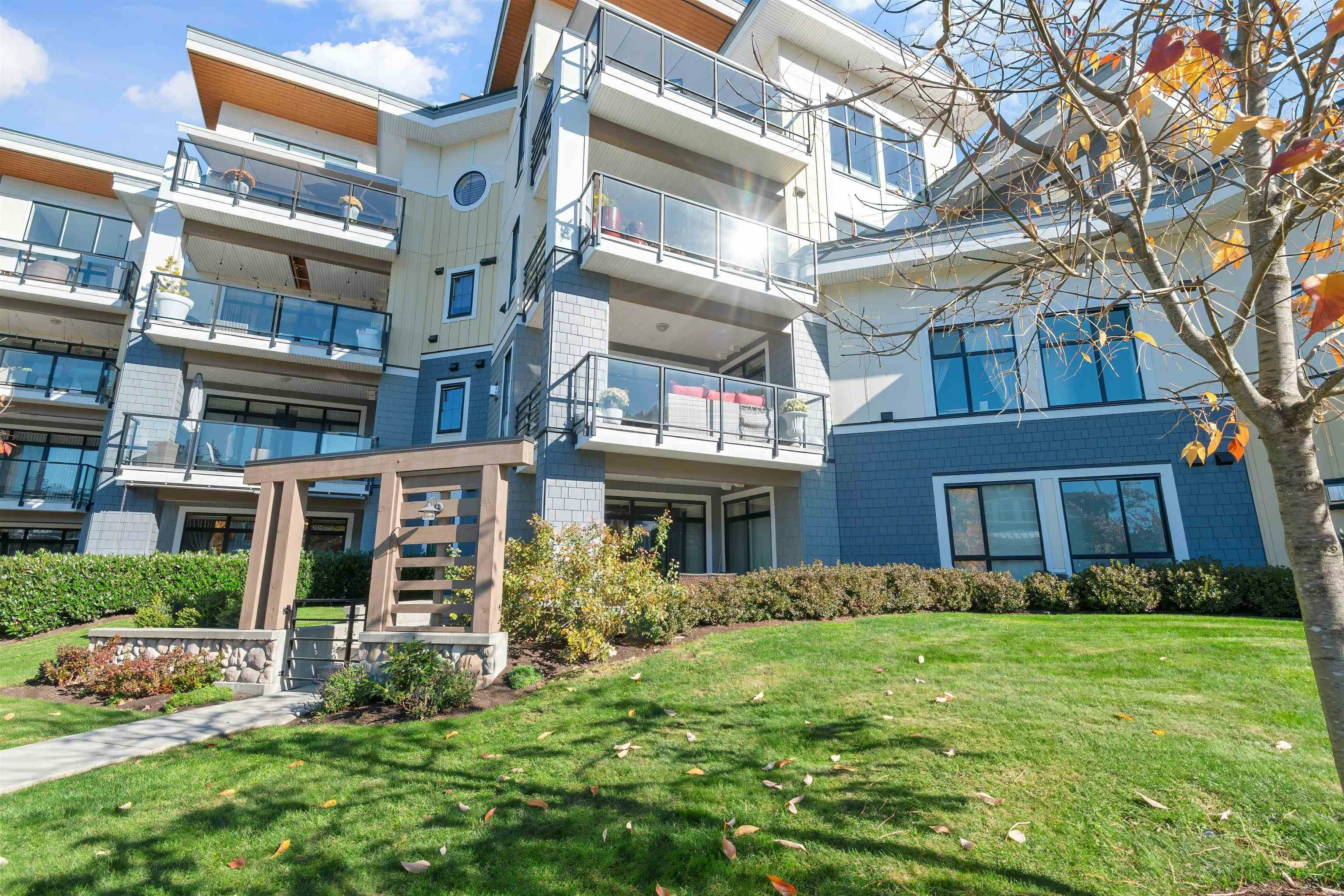 205-5384 Tyee Lane - 3