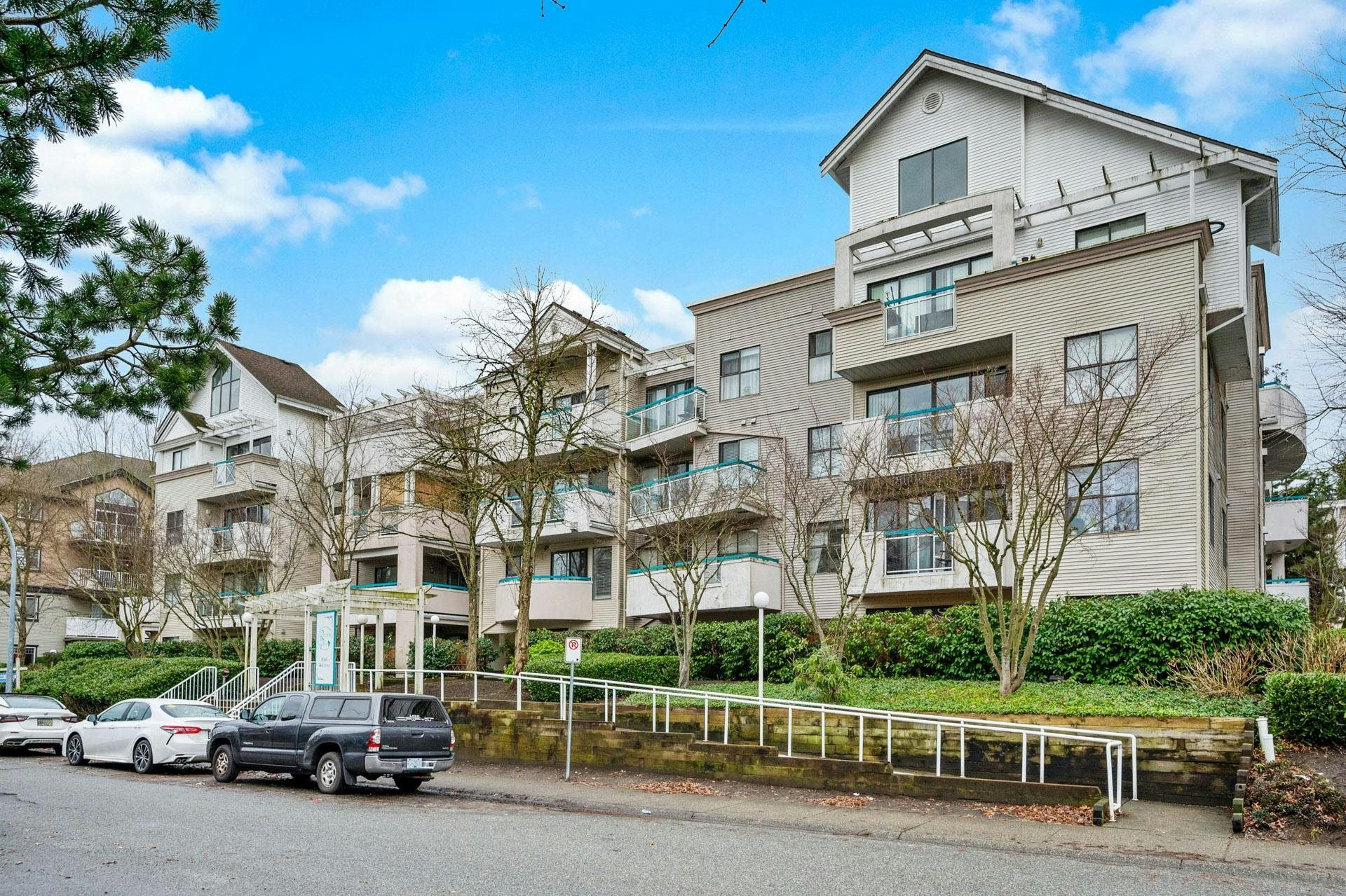 207-20268 54 Avenue, Langley, BC, V3A 8R9