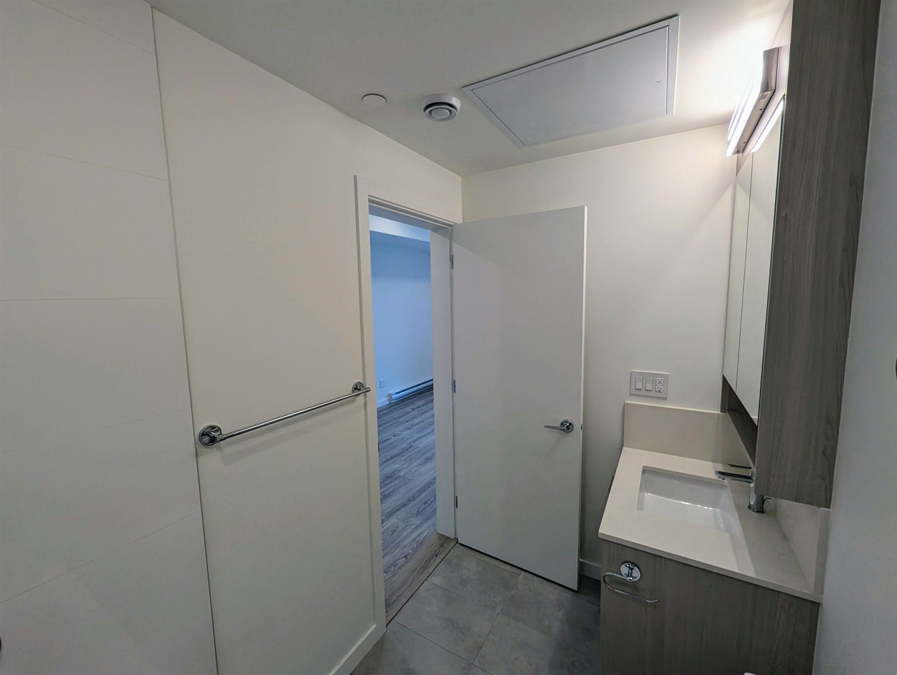 501-10829 140 Street, Surrey, BC, V3R 0H4 - 2