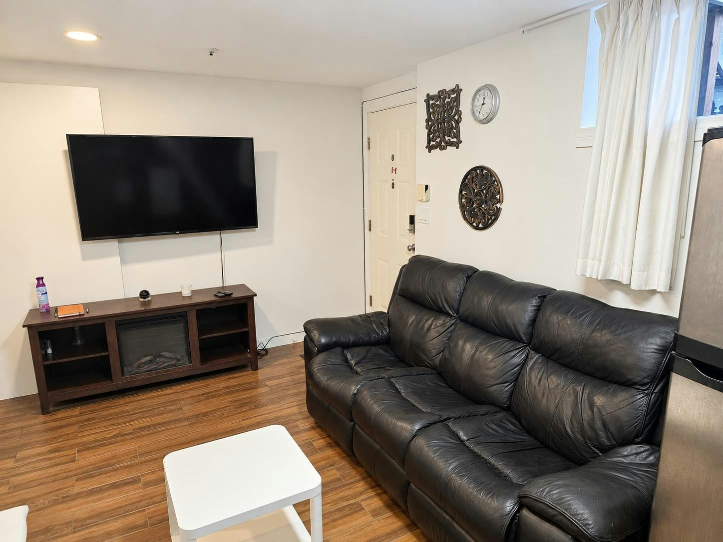 1023 E 17th Avenue, Vancouver, BC, V5V 1C3 - 3
