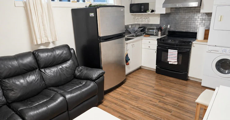 1023 E 17th Avenue, Vancouver, BC, V5V 1C3