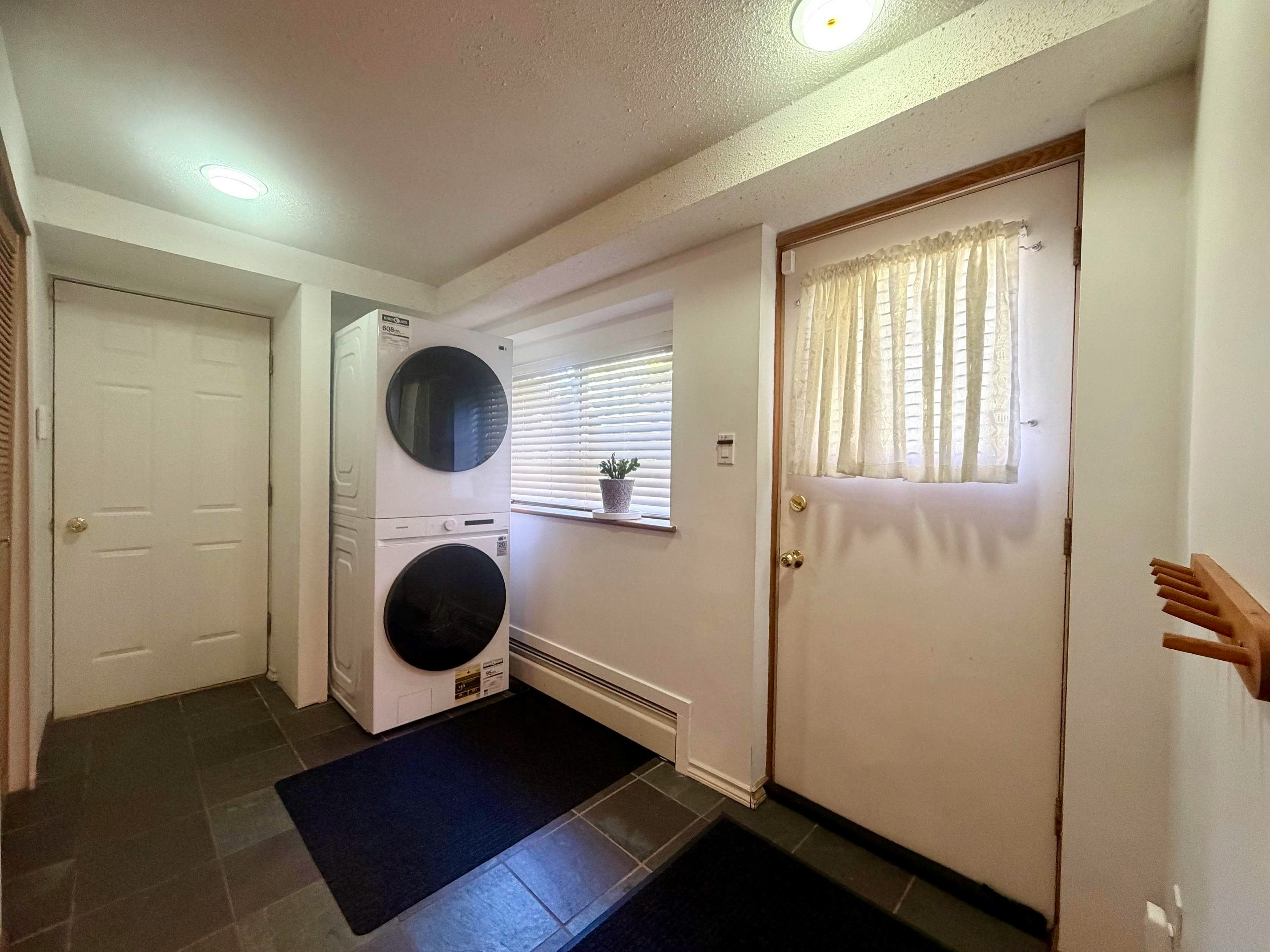 1881 Bowman Avenue, Coquitlam, BC, V3J 6E1 - 7