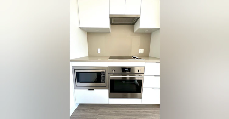 1303-13675 107 A Avenue, Surrey, BC, V3T 2H2 - 3
