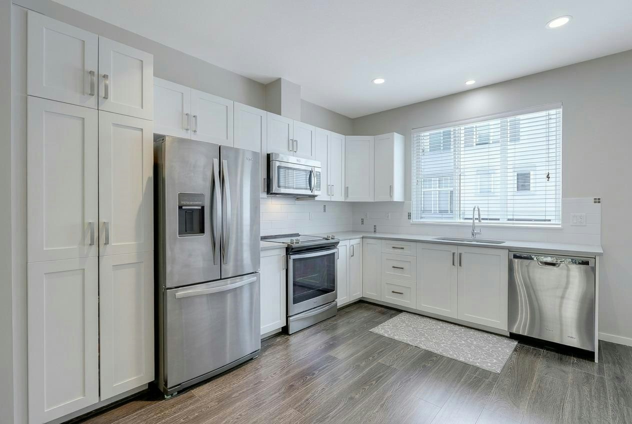 51-5858 142 Street, Surrey, BC, V3X 0H2