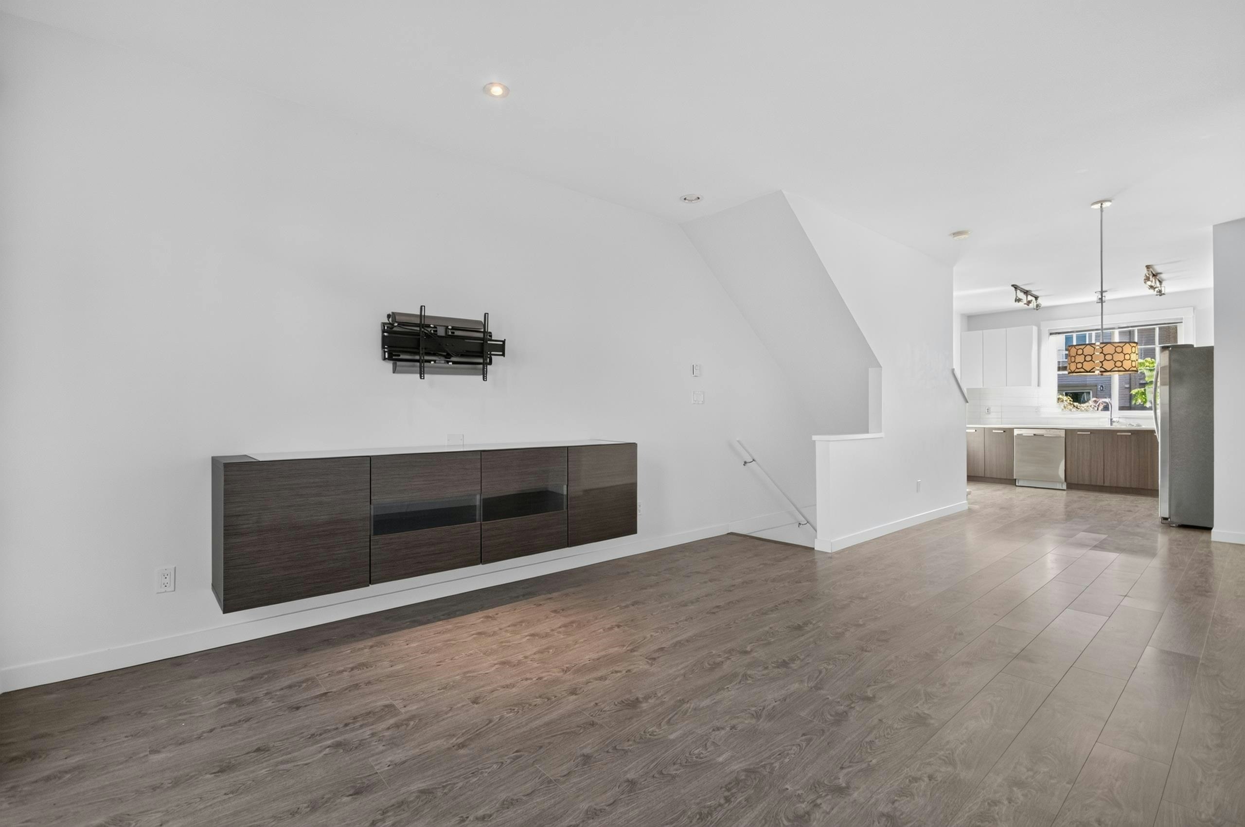 43-6450 204 Street, Surrey, BC, V3S 2X4 - 7