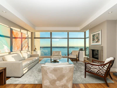 1303-3355 Cypress Place - 4