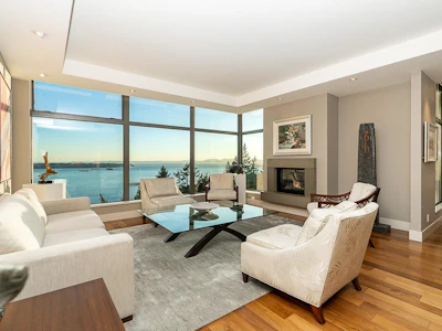 1303-3355 Cypress Place - 3