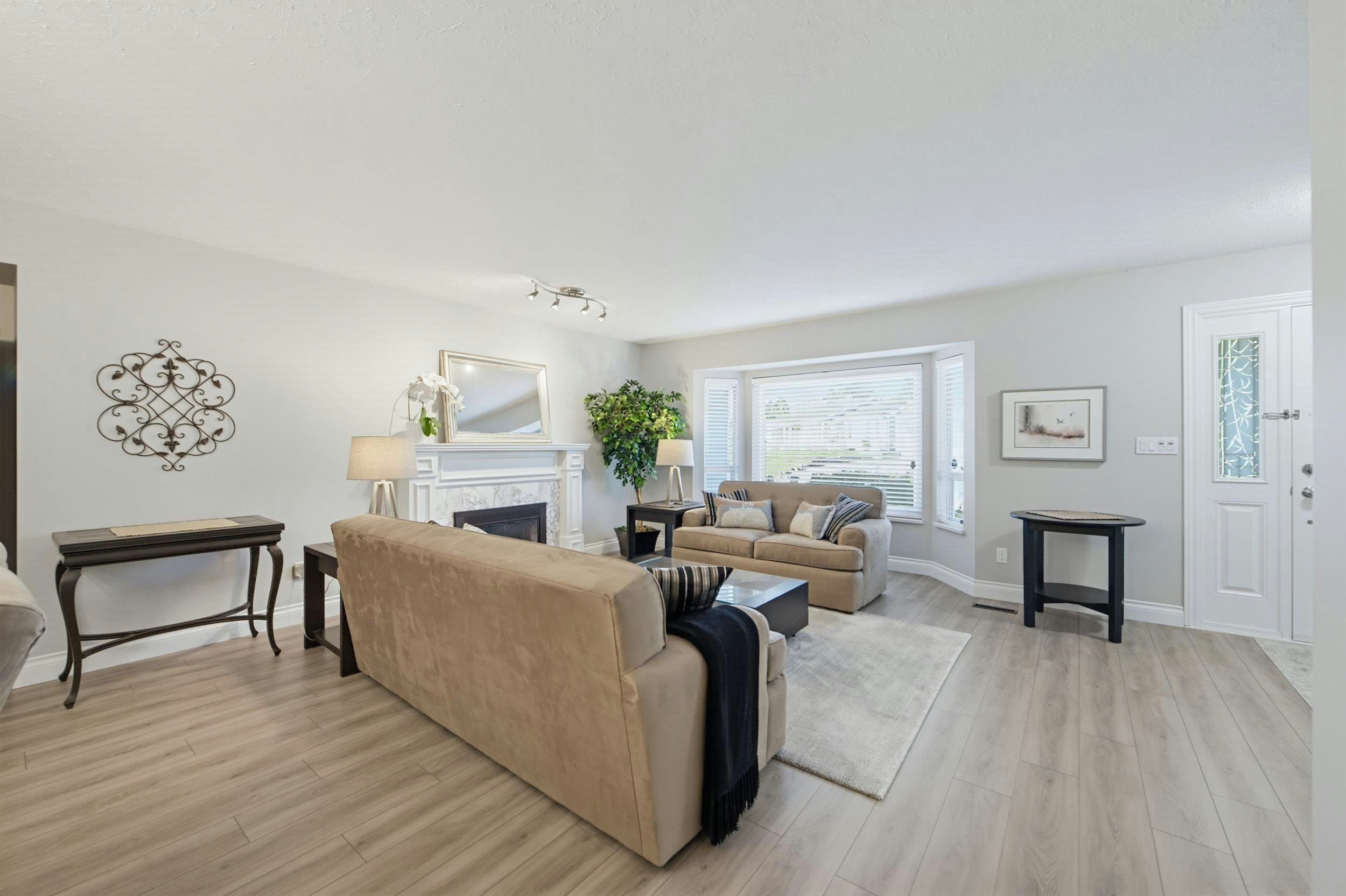 5632 E Sunrise Crescent - 4