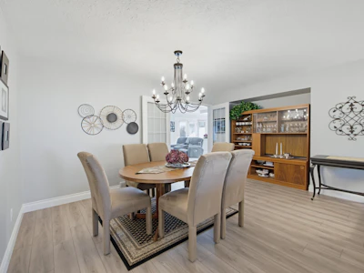 5632 E Sunrise Crescent - 5