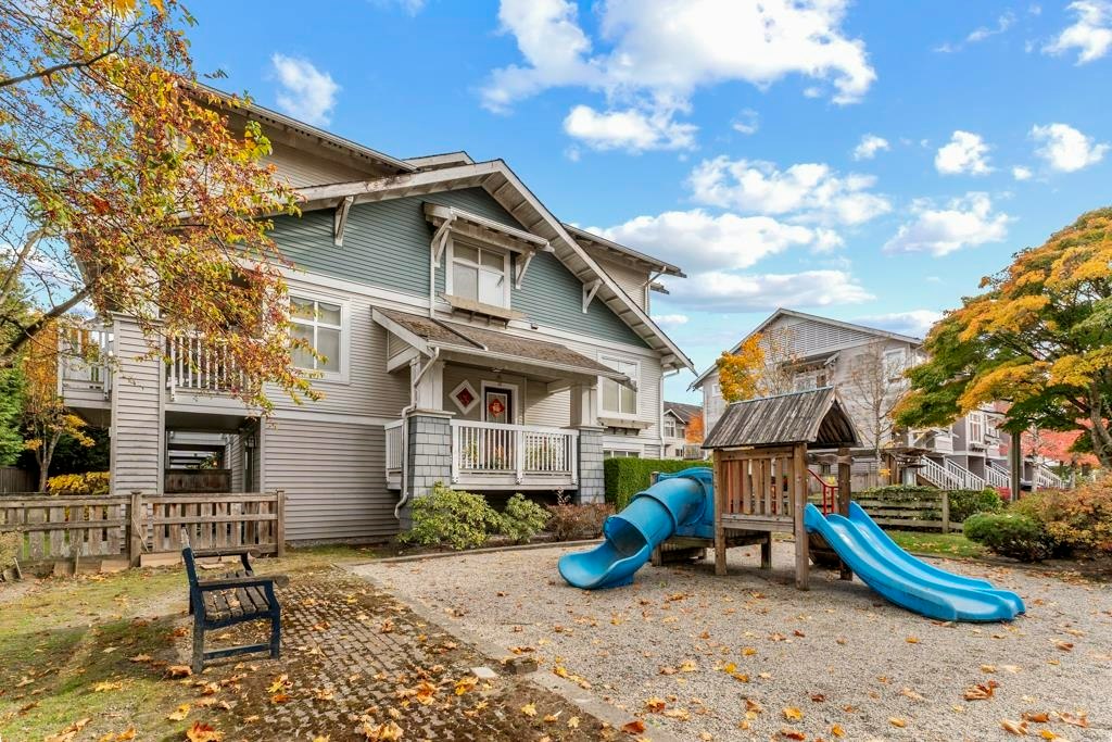 31-9533 Granville Avenue - 4
