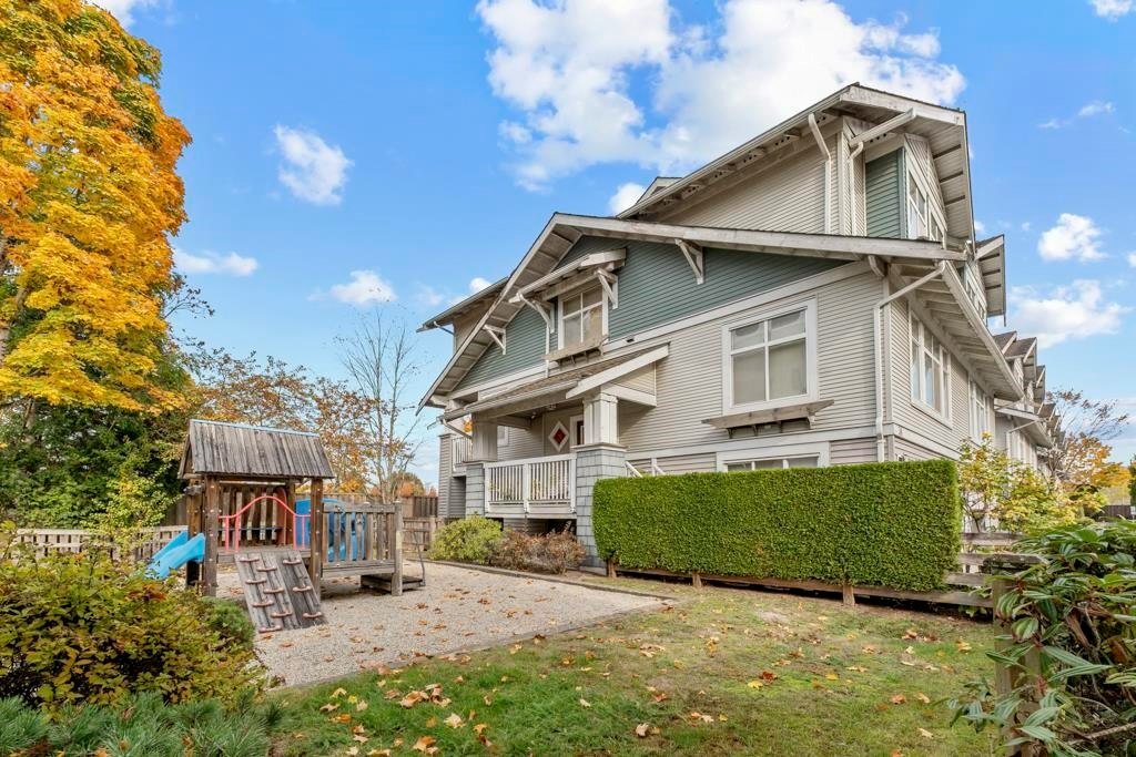 31-9533 Granville Avenue - 3
