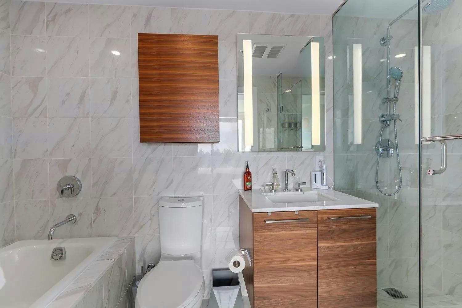 8488 Cornish st W Cornish St, Vancouver, BC, V6P 0C2 - 21