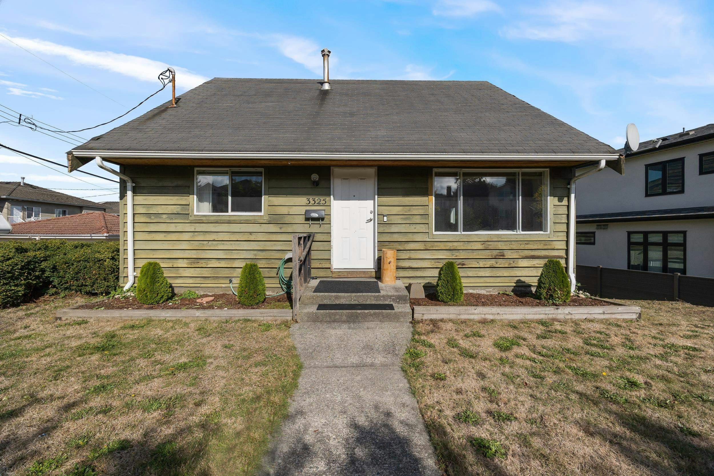 3325 Seaforth Drive, Vancouver, BC, V5M 4C6