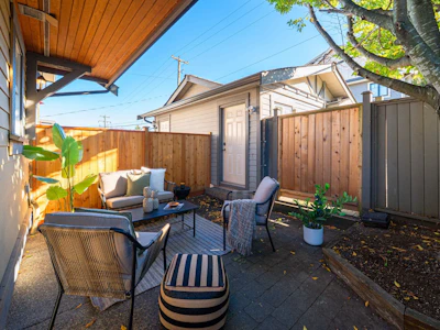 2418 St. Catherines Street - 4