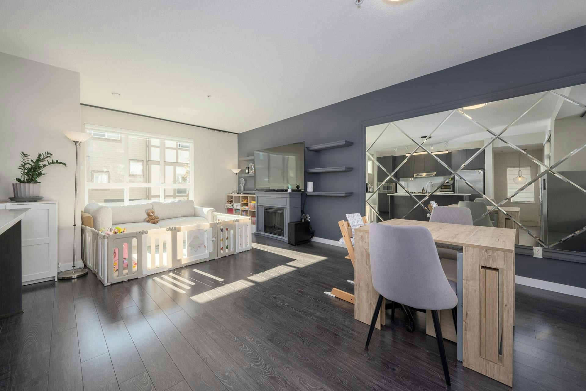 20-7848 209 Street - 4