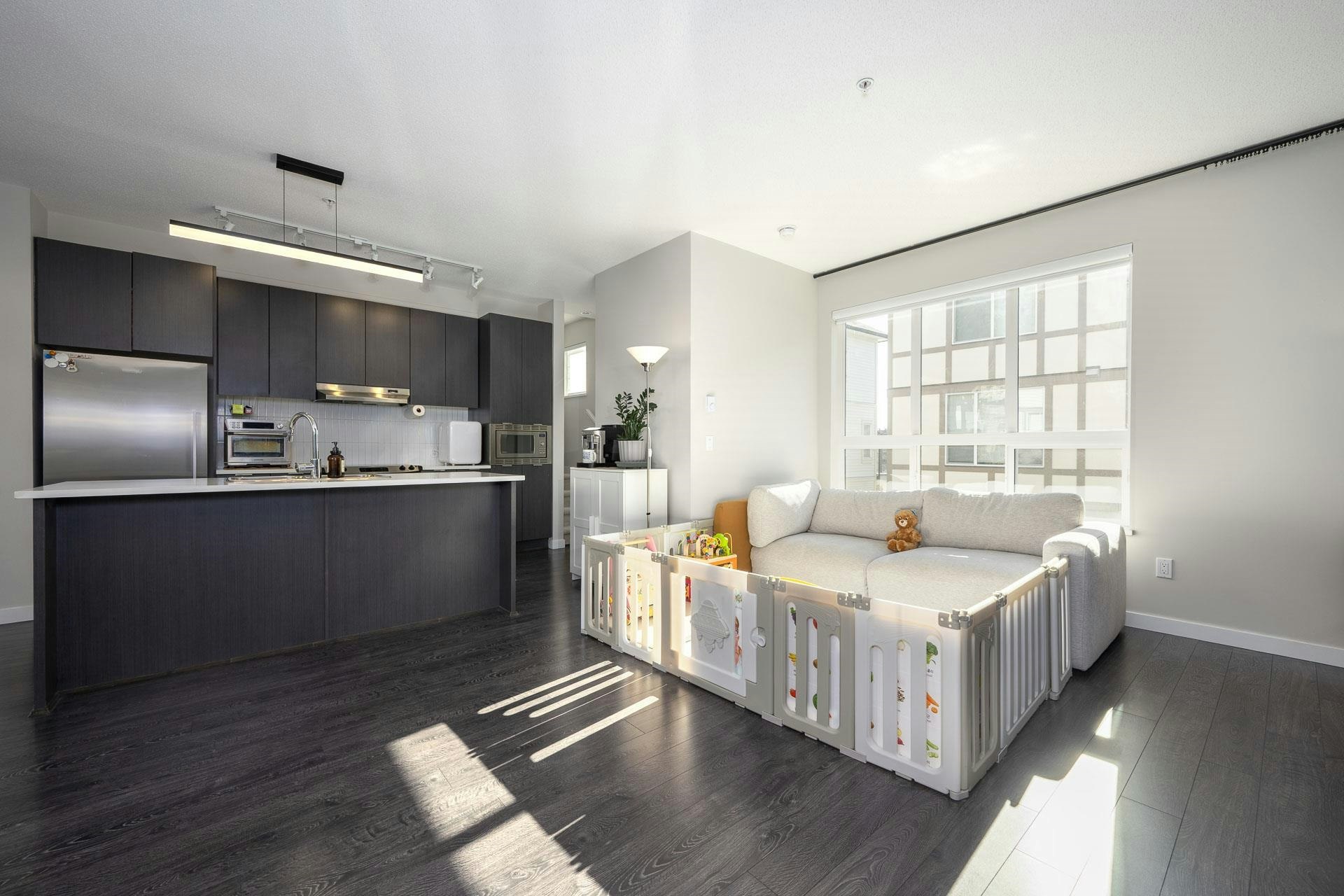 20-7848 209 Street - 5