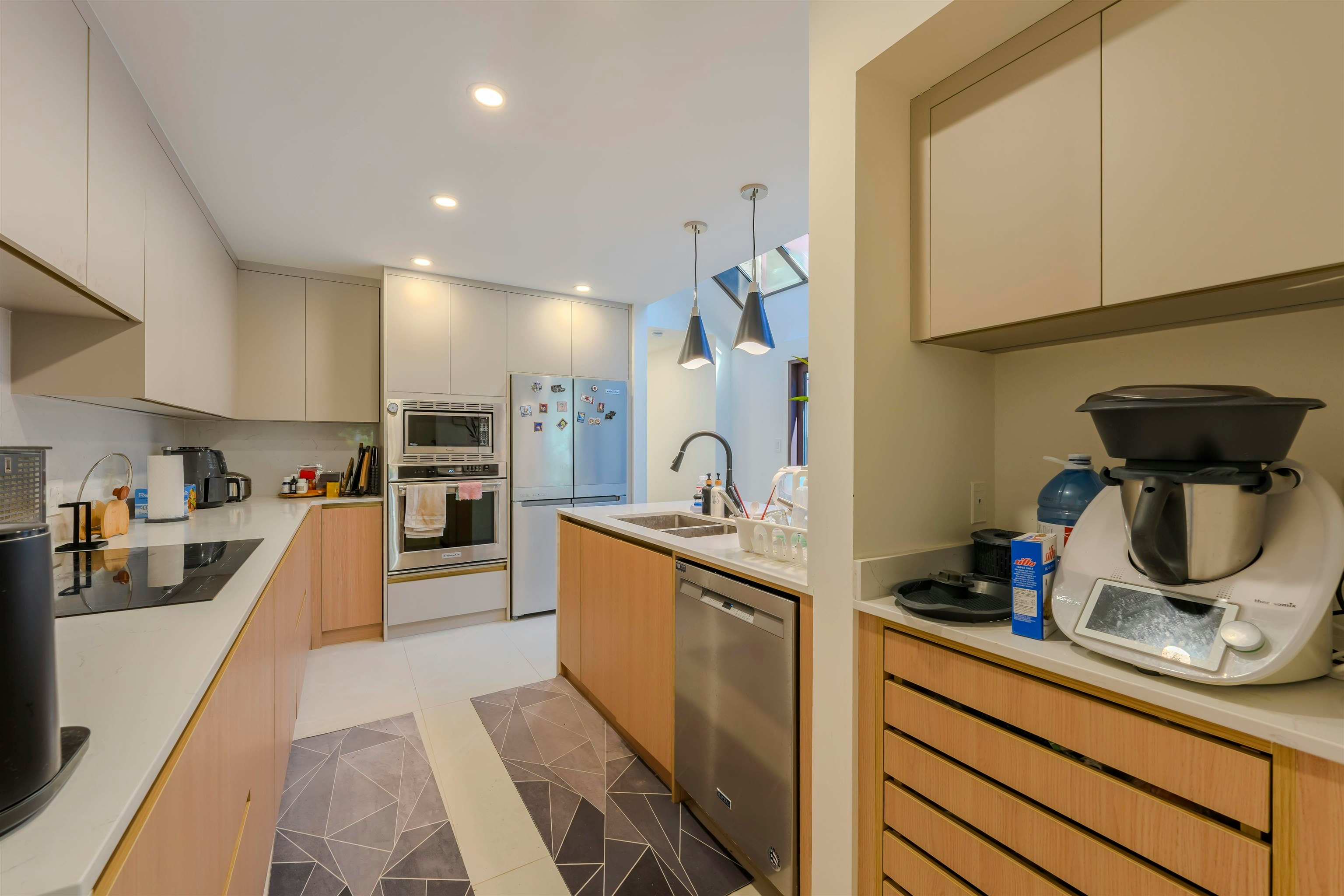 426 Greensboro Place, Vancouver, BC, V5X 4M4 - 8