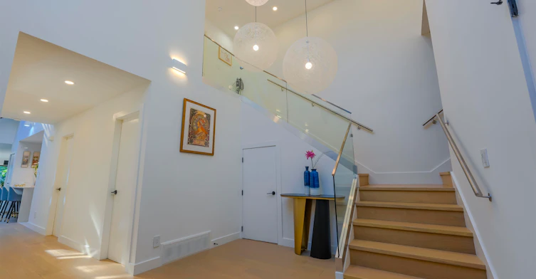 426 Greensboro Place, Vancouver, BC, V5X 4M4 - 2