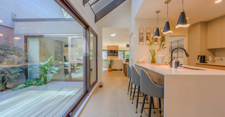 426 Greensboro Place, Vancouver, BC, V5X 4M4 - 4