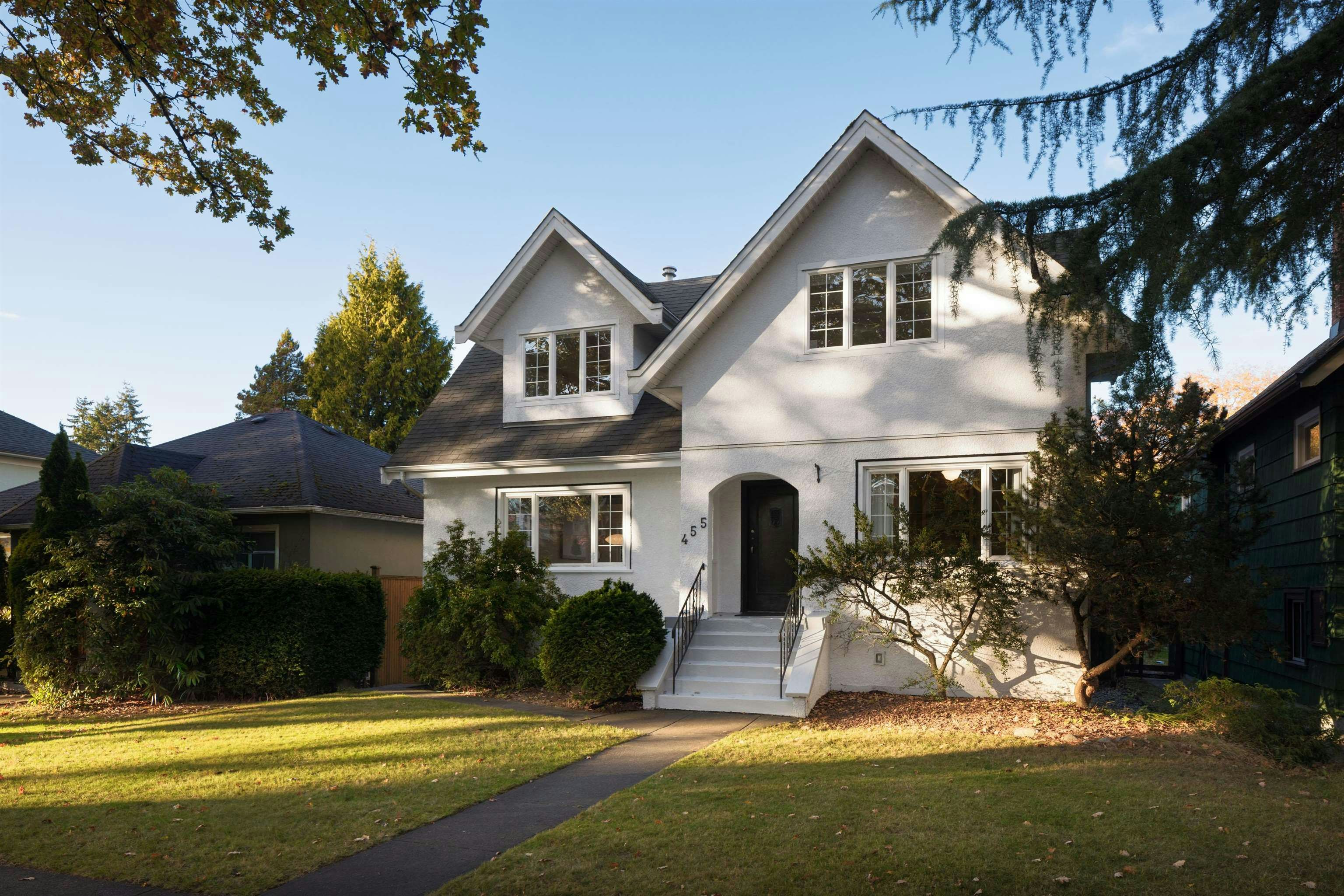 455 W 22nd Avenue, Vancouver, BC, V5Y 2G6
