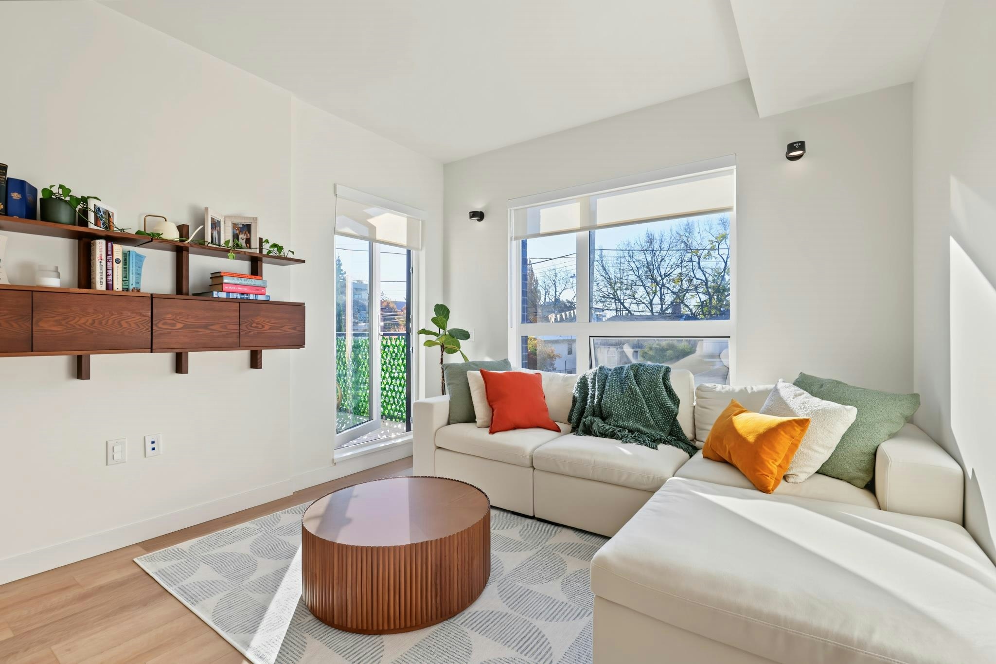 208-2268 E Broadway - 2