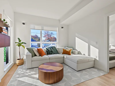 208-2268 E Broadway - 3