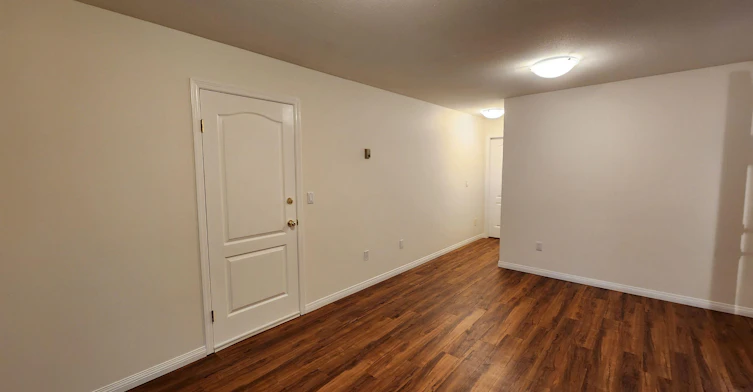 BSMT-2310 Ninth Avenue, New Westminster, BC, V3M 3H3 - 8