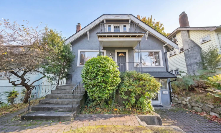 3588 W King Edward Avenue