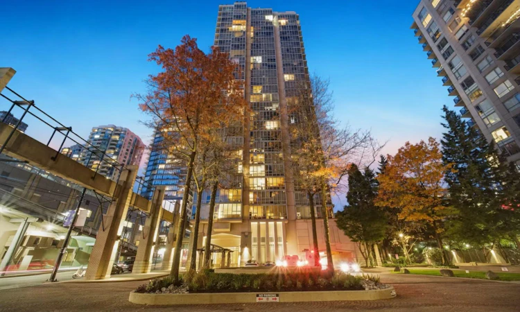 2306-930 Cambie Street