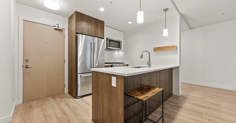 104-2188 Madison Avenue, Burnaby, BC, V5C 0J8 - 16