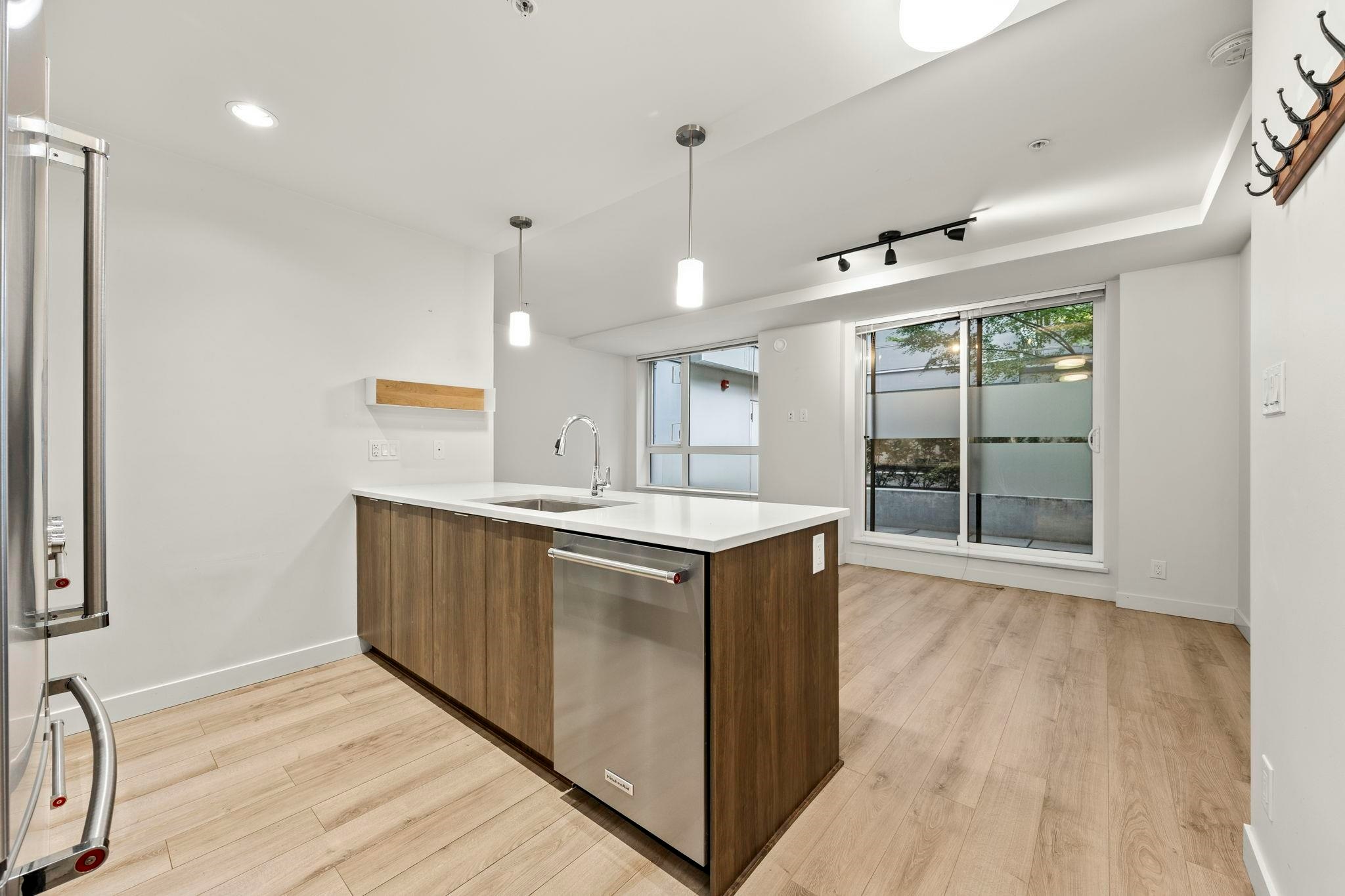 104-2188 Madison Avenue, Burnaby, BC, V5C 0J8 - 3