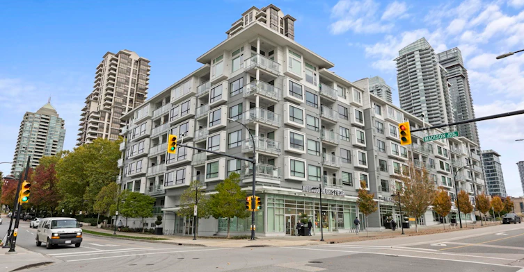 104-2188 Madison Avenue, Burnaby, BC, V5C 0J8