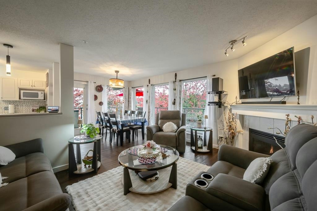 312-33738 King Road - 5