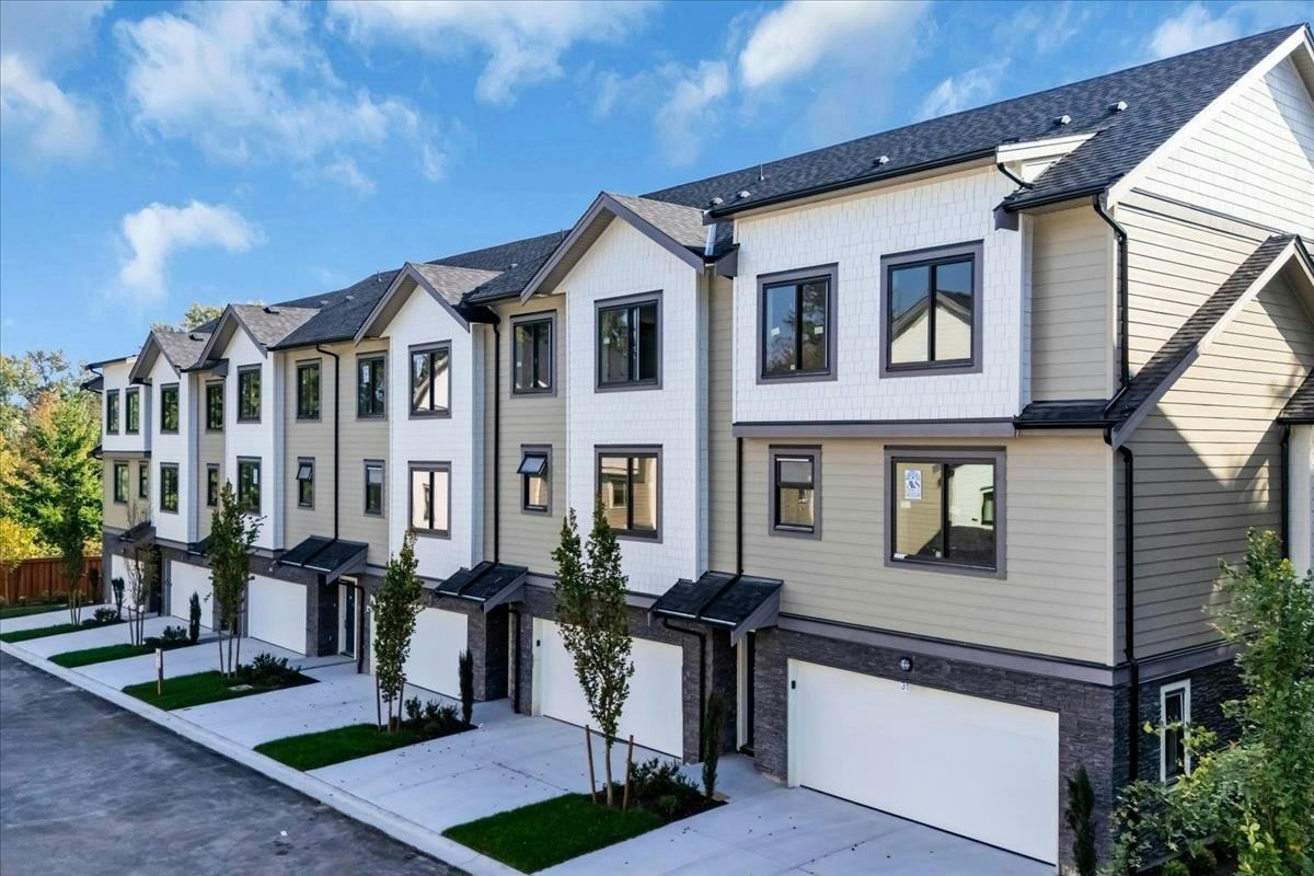 35-9688 182a Street, Surrey, BC, V4N 4J8