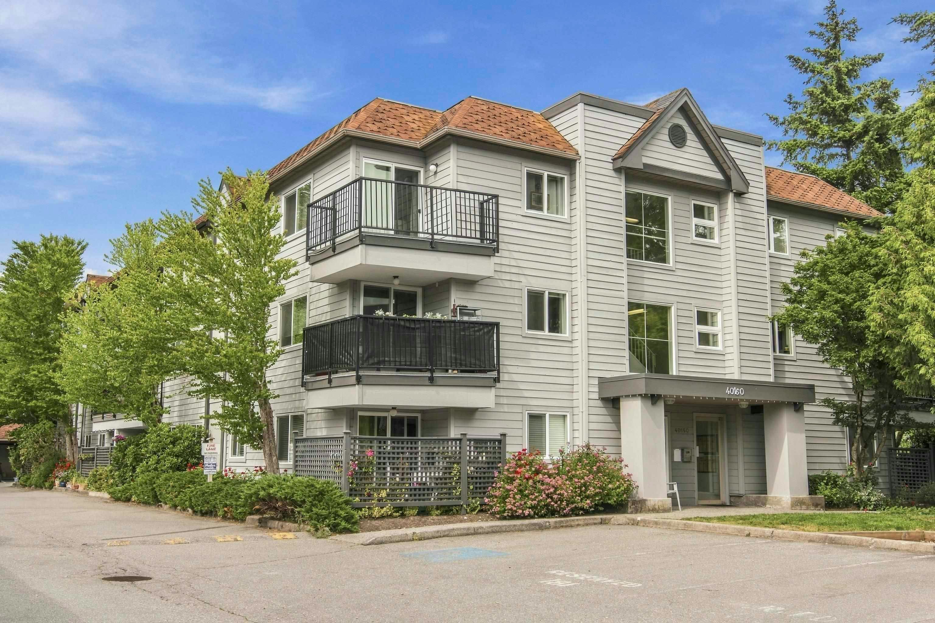 305-40160 Willow Crescent, Squamish, BC, V8B 0M2