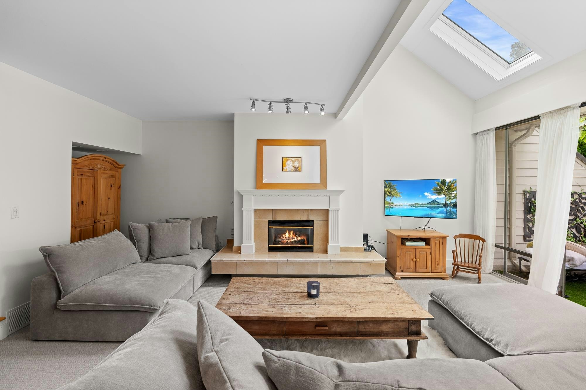 12-4957 Marine Drive - 2