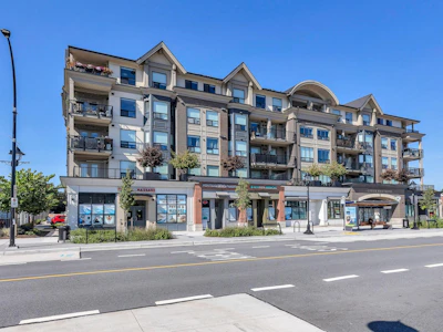 216-217-2493 Montrose Avenue - 3