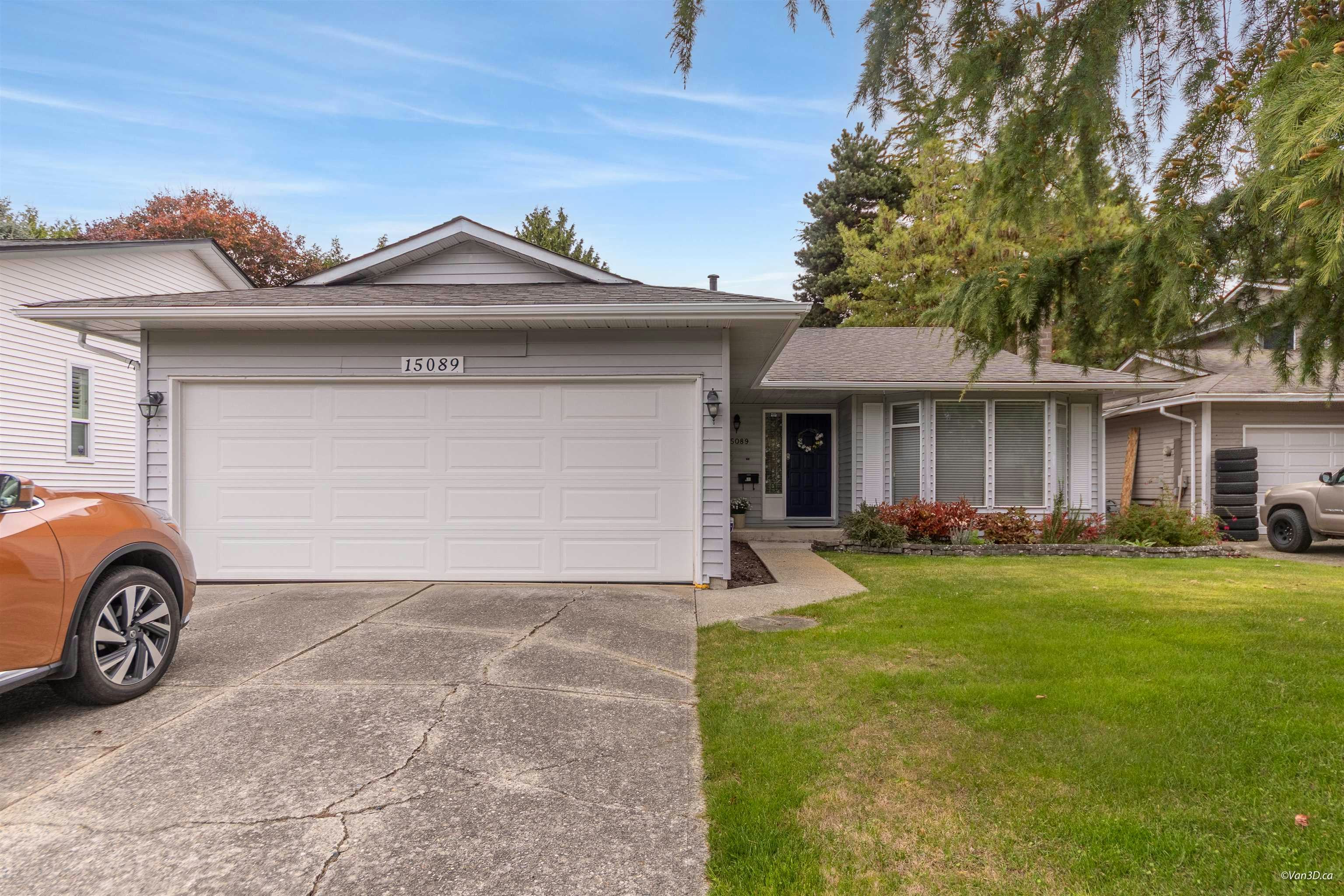 15089 19a Avenue, Surrey, BC, V4A 7G8