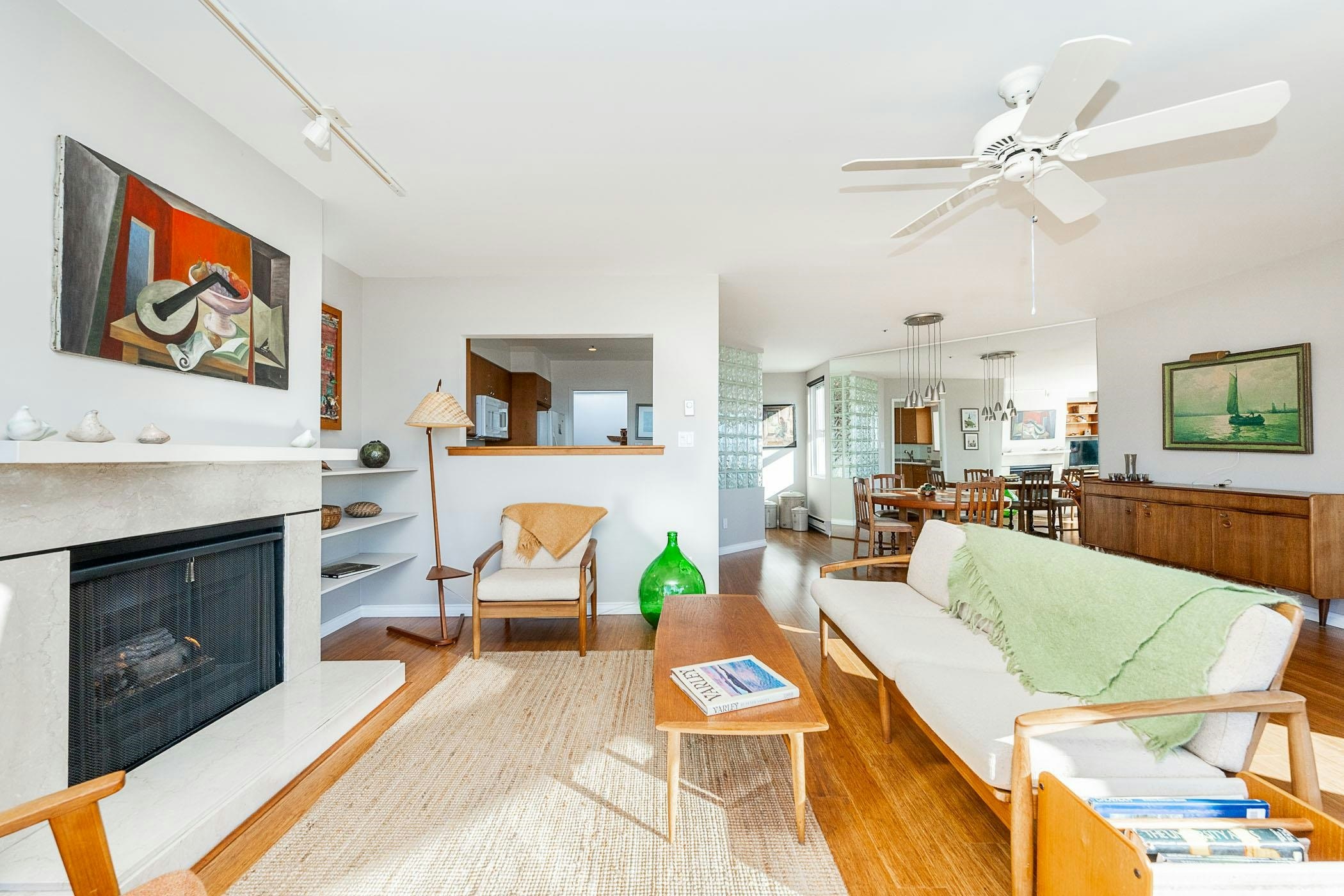 201-2433 Bellevue Avenue - 5