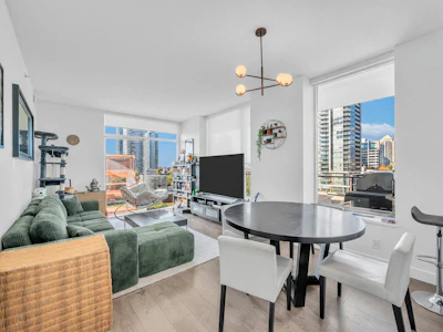 707-4465 Juneau Street - 5