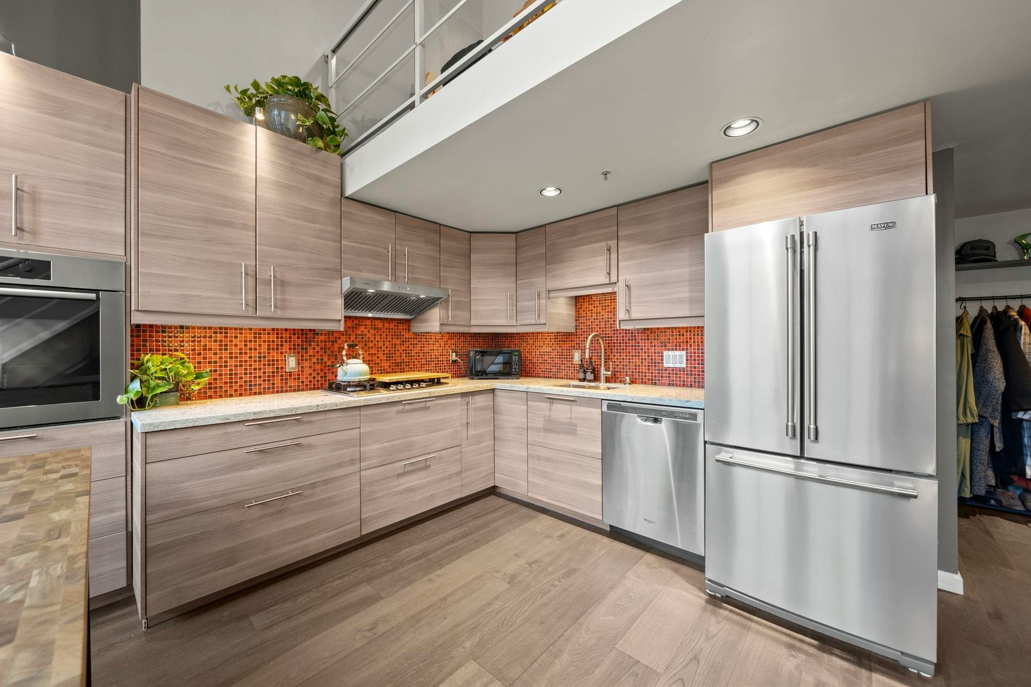 303-933 Seymour Street - 5