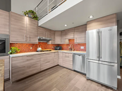 303-933 Seymour Street - 5